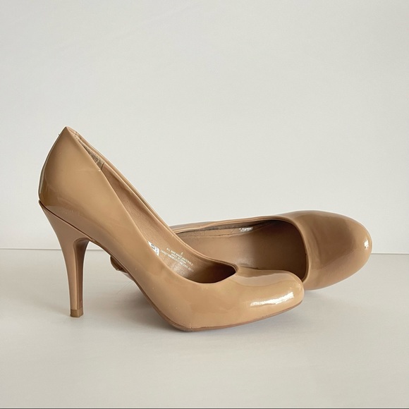 Mossimo nude heels with high gloss patent leather look, size 6 - Picture 2 of 8